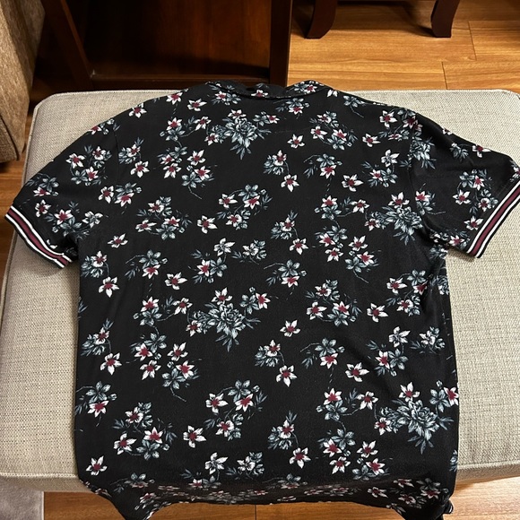 Men’s Floral Polo Shirt - Picture 2 of 4